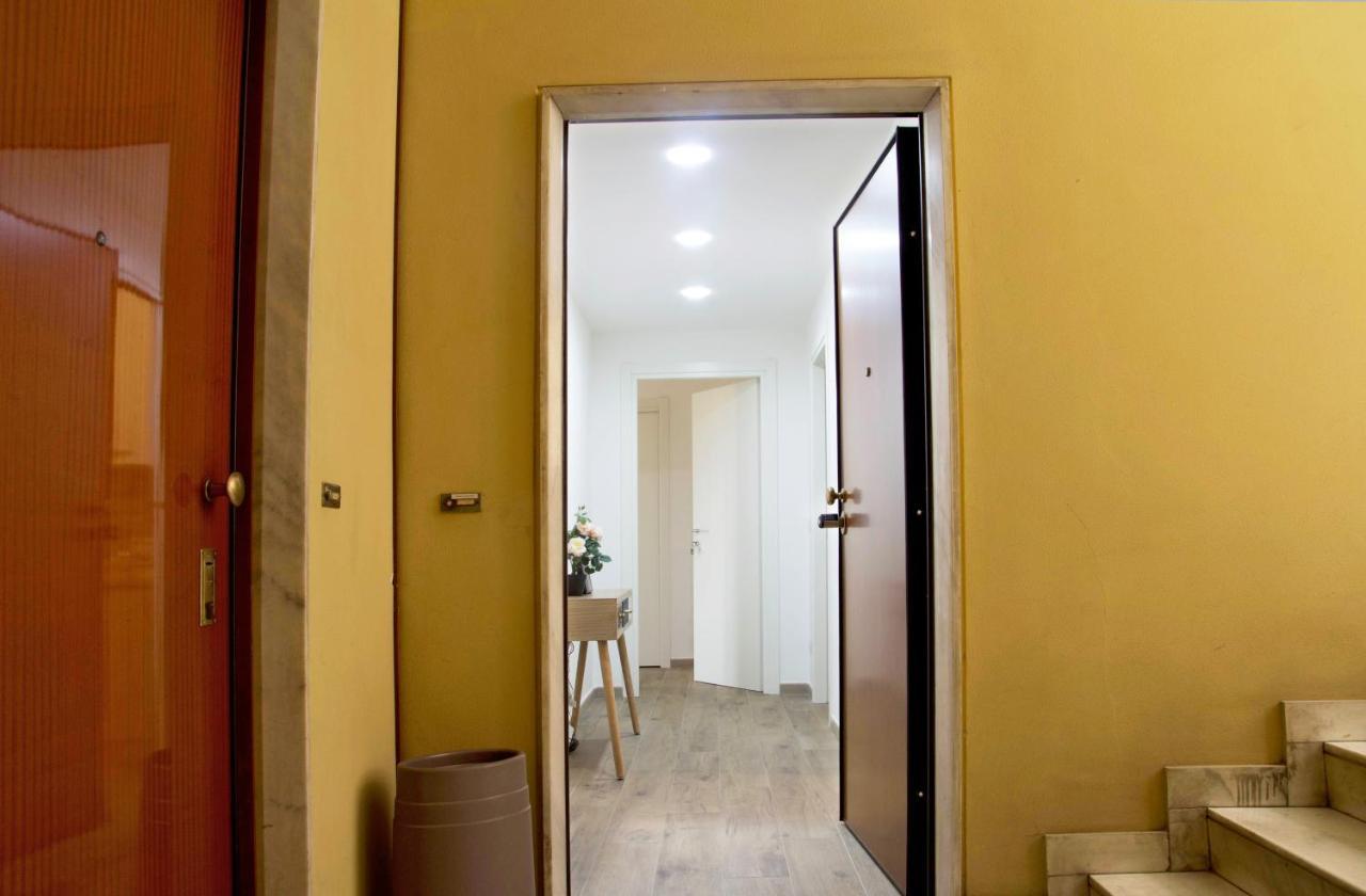 Minerva Rooms Павія Екстер'єр фото