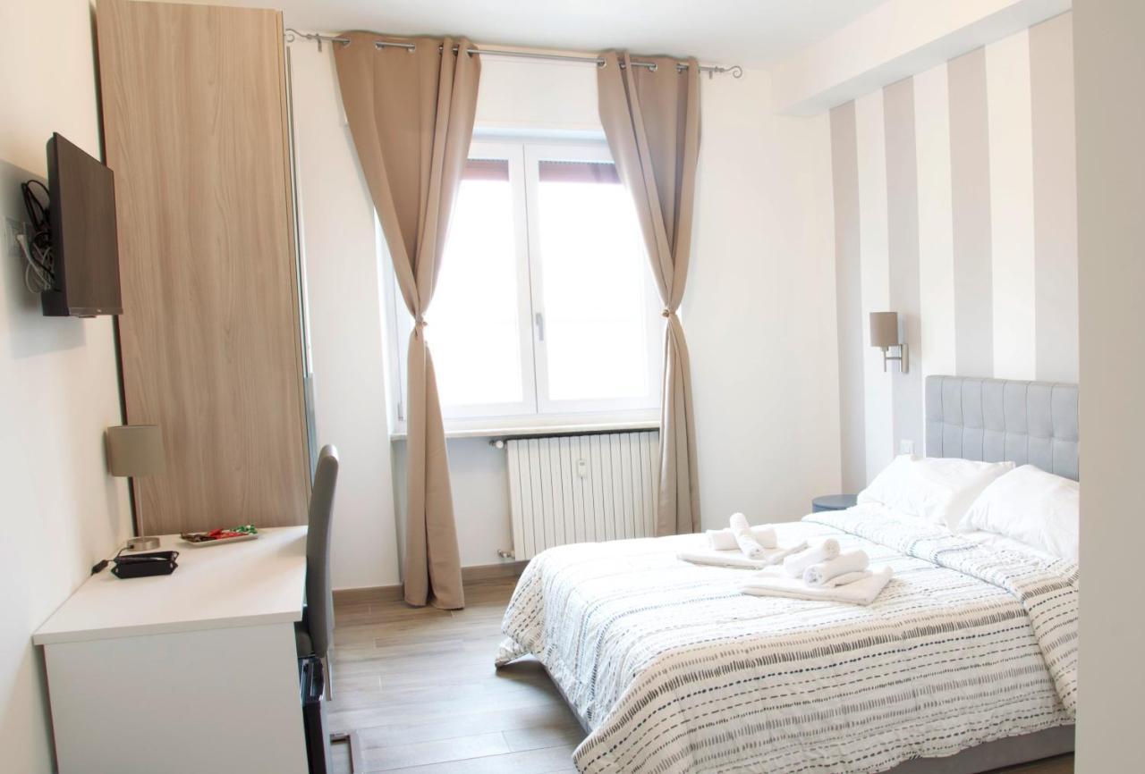 Minerva Rooms Павія Екстер'єр фото