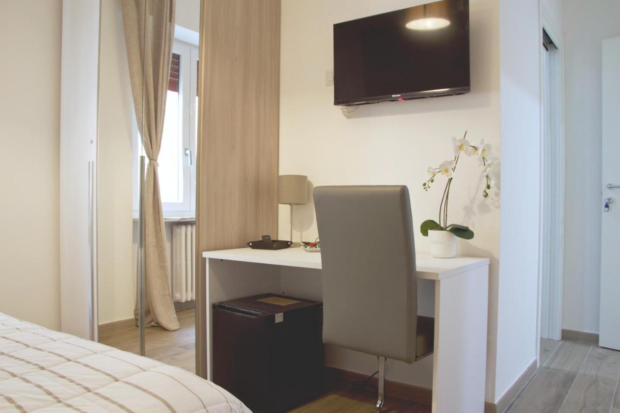 Minerva Rooms Павія Екстер'єр фото